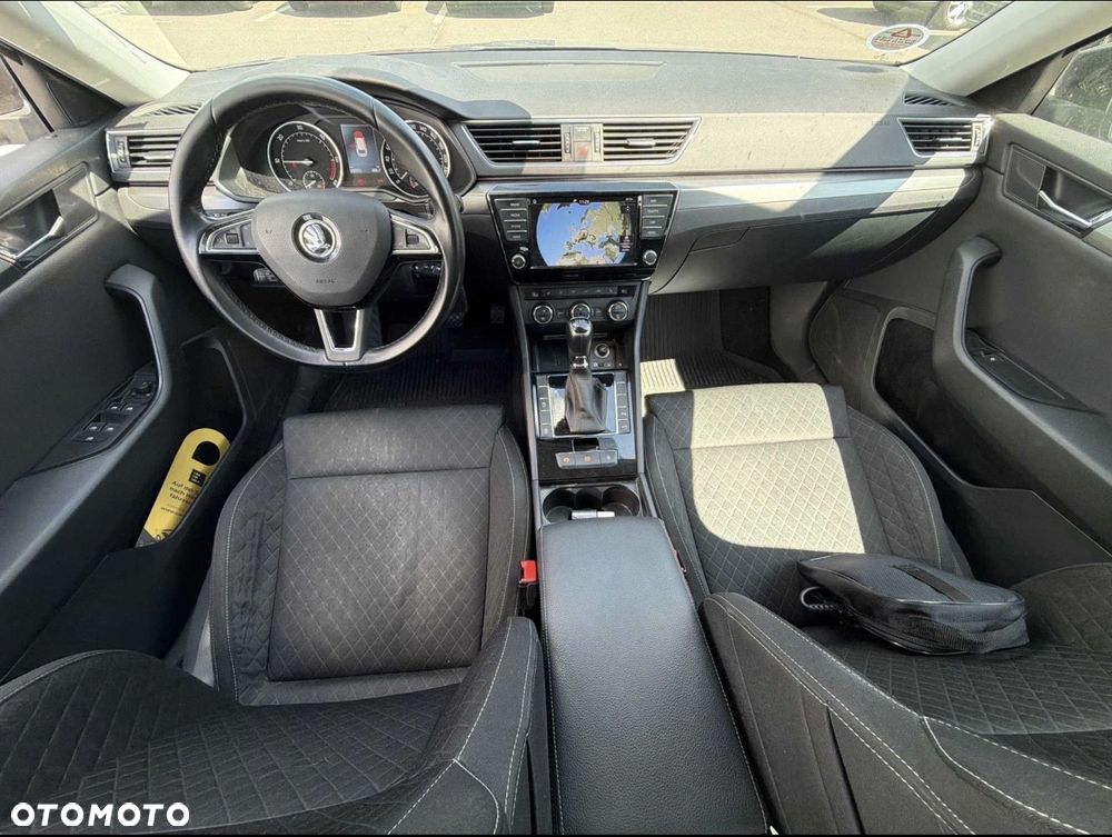 Skoda Superb 2.0 TDI DSG Ambition - 6