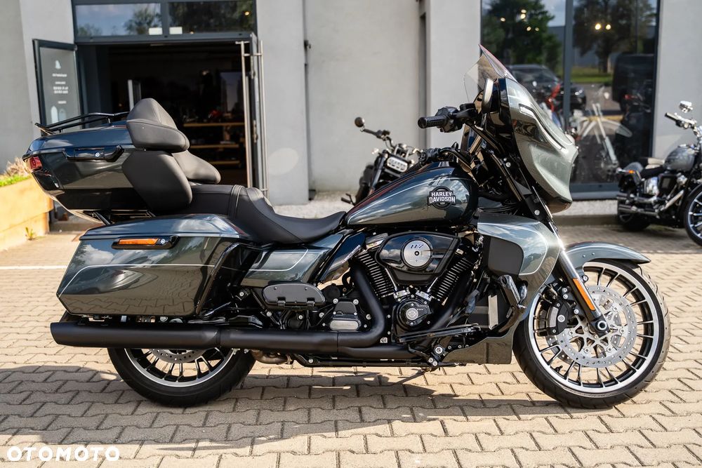 Harley-Davidson Touring Street Glide - 2