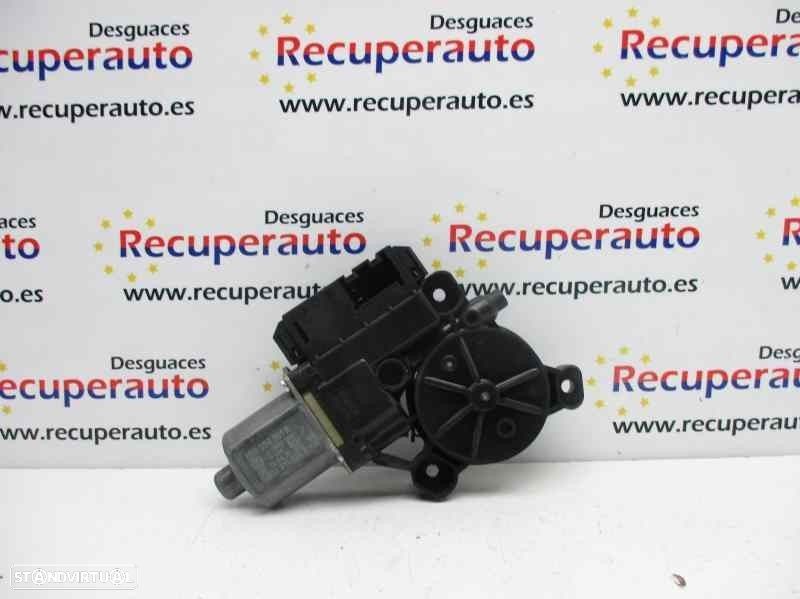 MOTOR ELEVADOR DE VIDRO FRONTAL ESQUERDO VOLKSWAGEN POLO 2010 -6R0959801R - 3