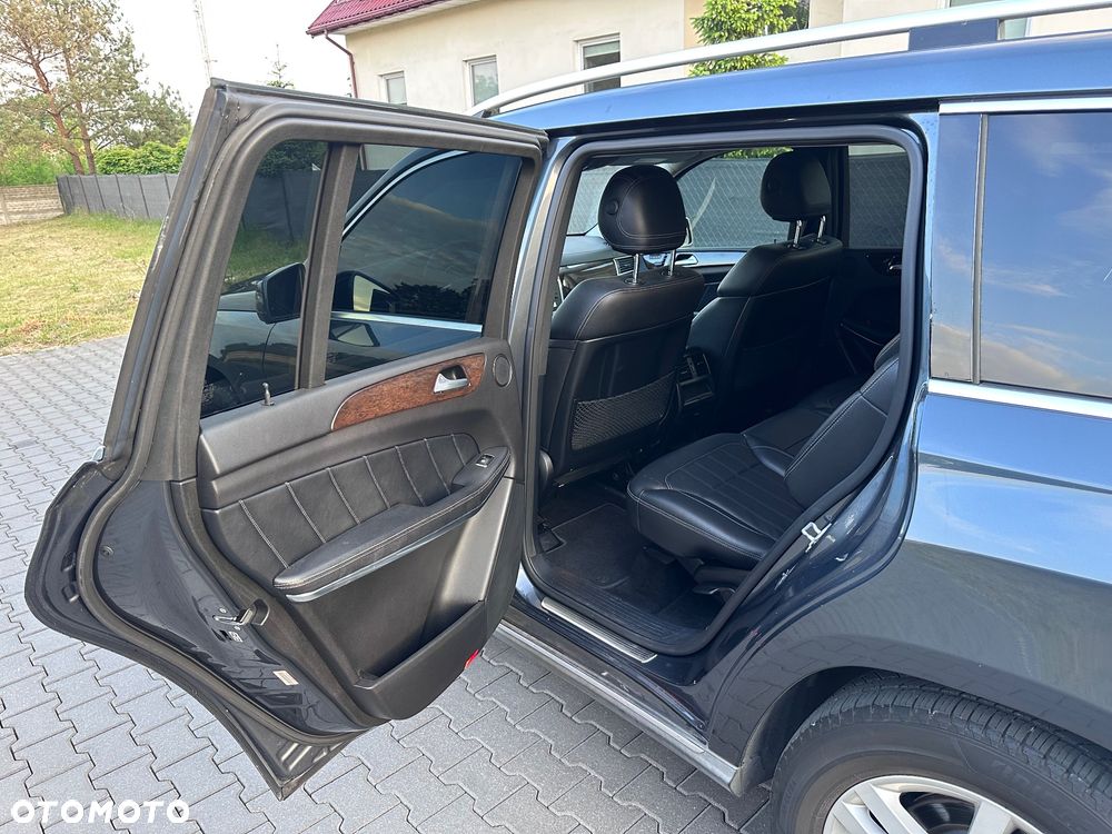 Mercedes-Benz GL - 10