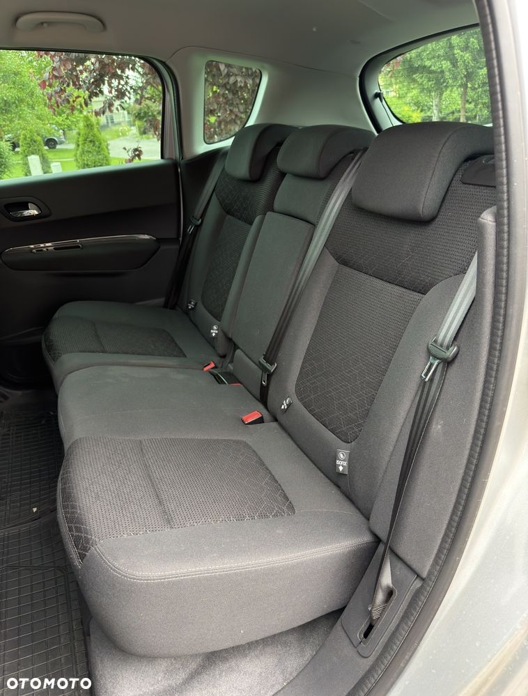 Peugeot 3008 1.6 BlueHDi Style S&S - 16