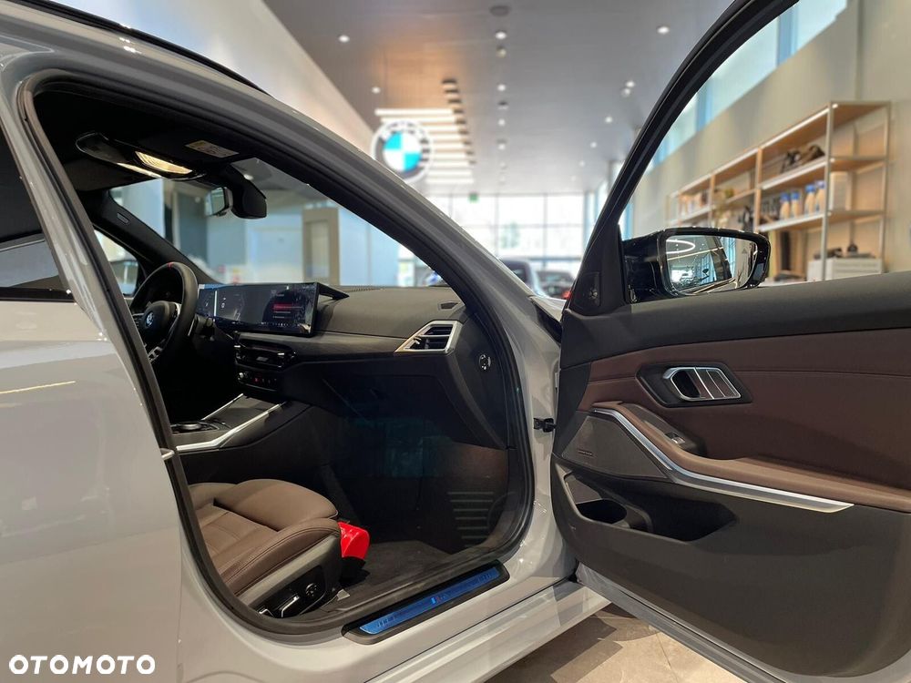 BMW Seria 3 - 34