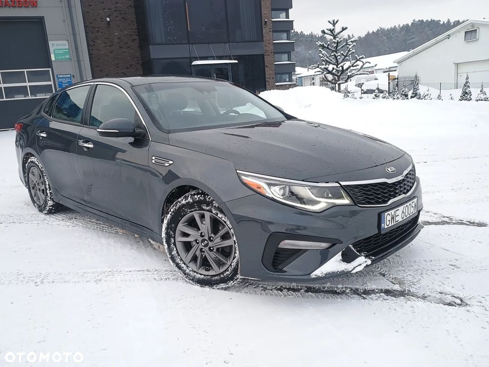 Kia Optima - 14