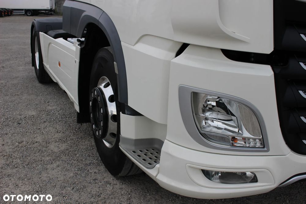 DAF XF 106.480 /LODÓWKA / OPONY 90% / RETARDER/KLIMA POSTOJOWA /**SERWIS FR **/ IDEALNY STAN / - 22
