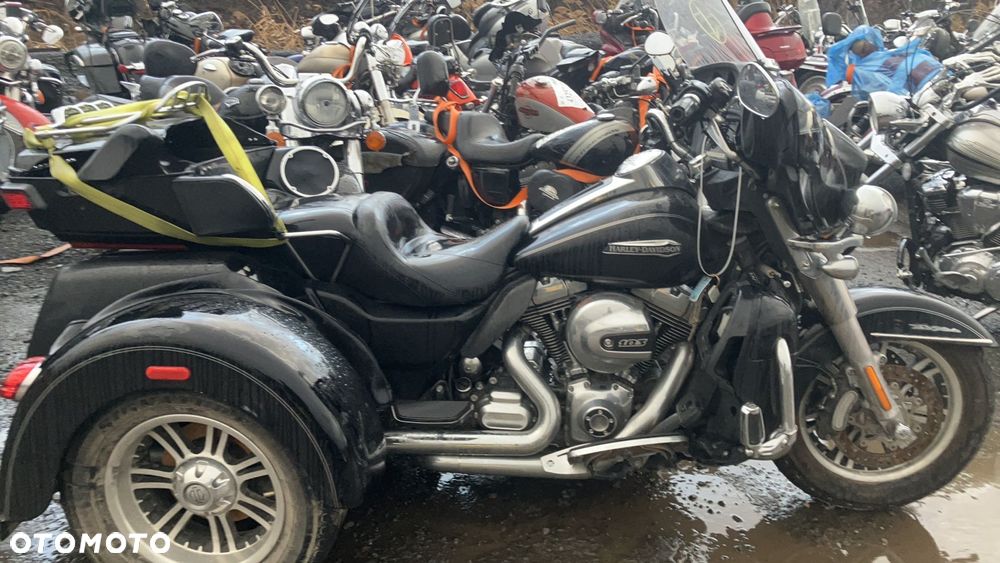 Harley-Davidson FLH Electra Glide - 1