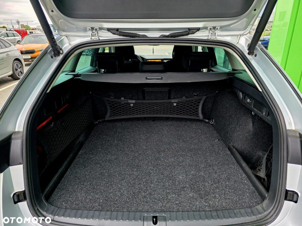 Skoda Octavia 1.4 TSI Plug-In Hybrid Style DSG - 11