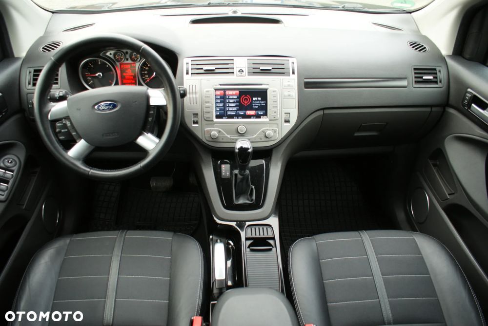 Ford Kuga 2.0 TDCi 4x4 Titanium - 10