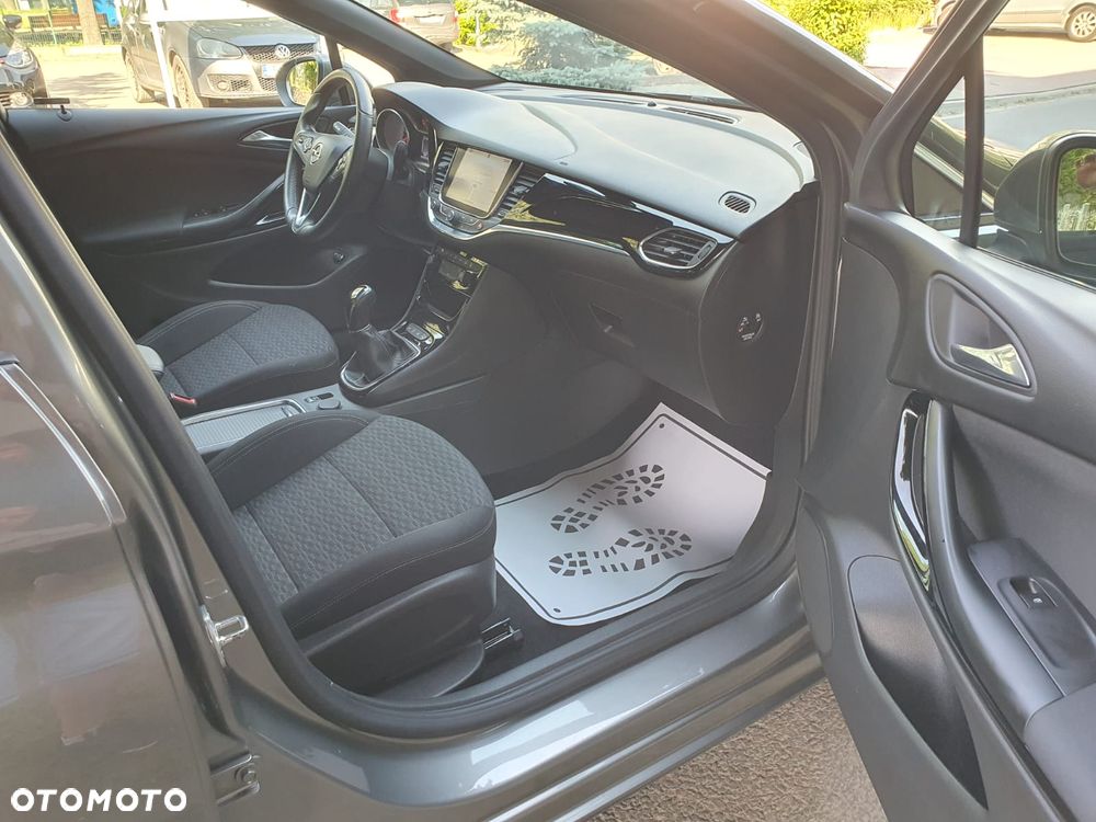 Opel Astra 1.4 Turbo Innovation - 11