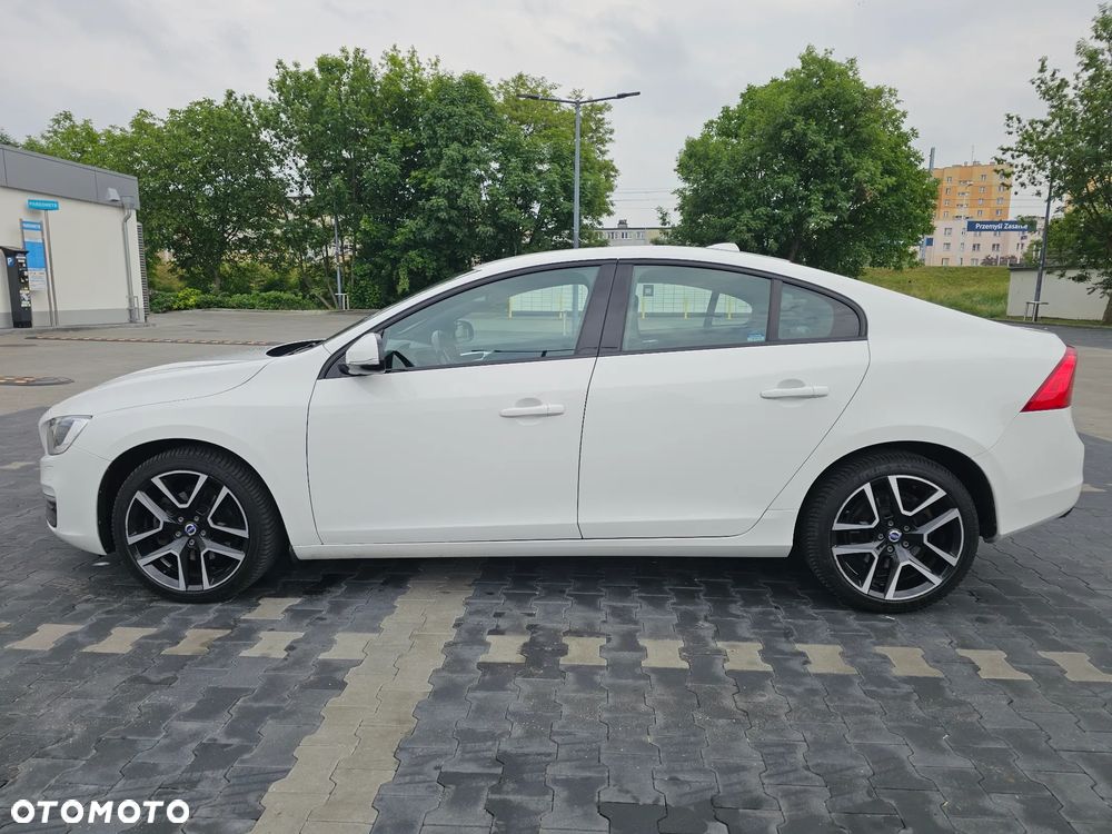 Volvo S60 T3 Drive-E Momentum - 6