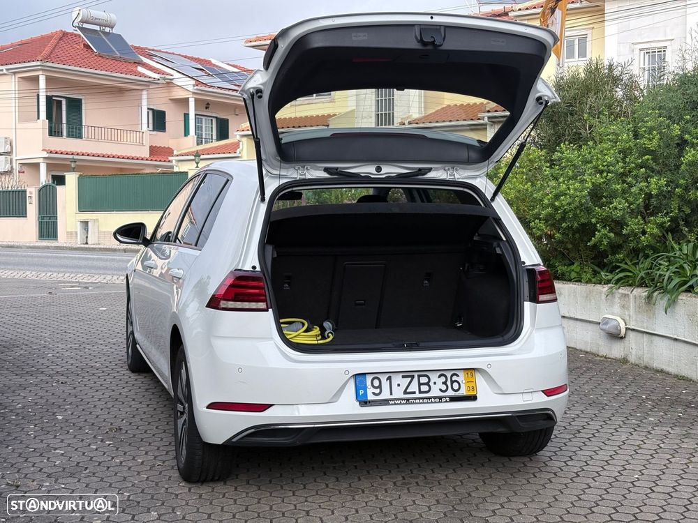 VW e-Golf AC/DC - 26