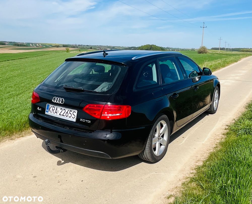 Audi A4 Avant - 4