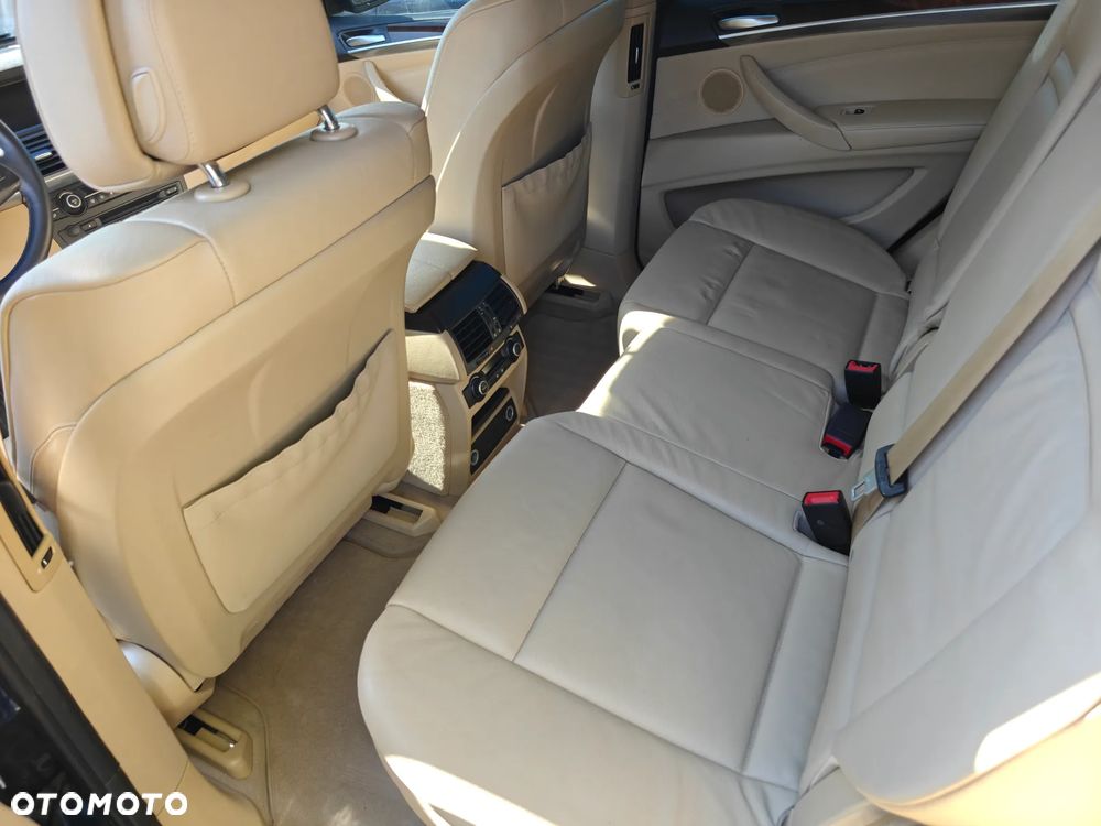 BMW X5 3.5i xDrive - 10