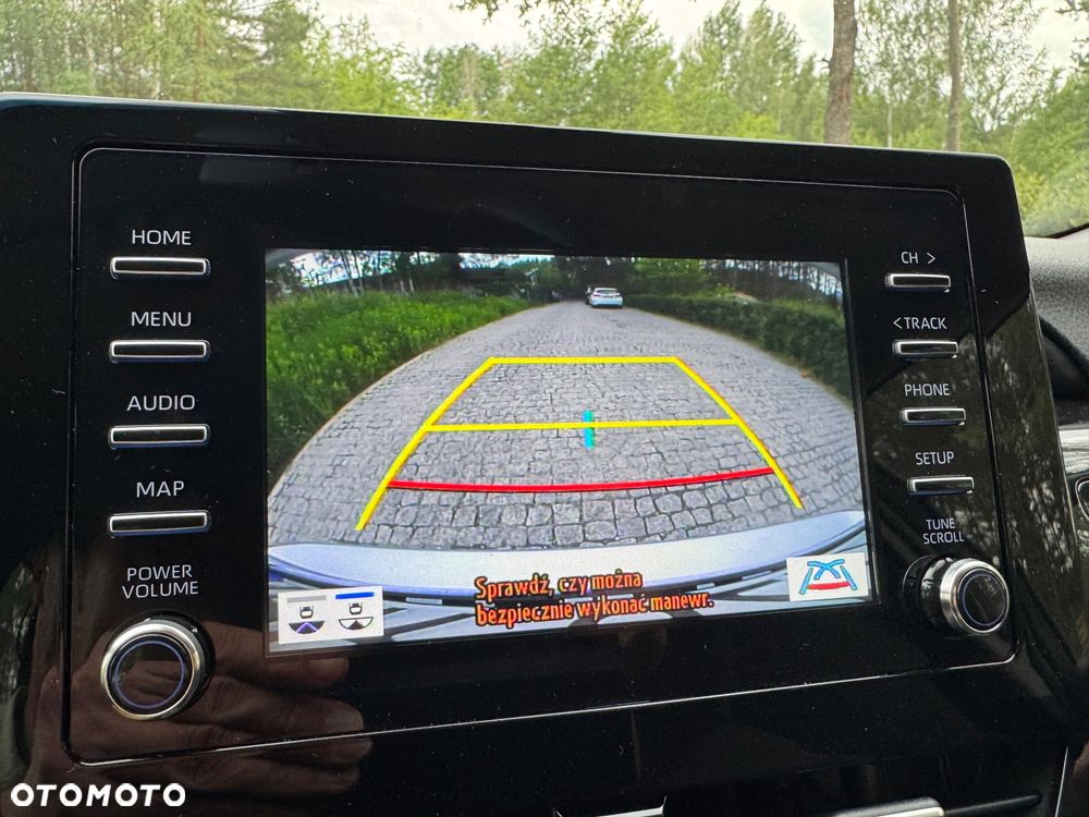 Toyota Camry 2.5 Hybrid Comfort CVT - 30