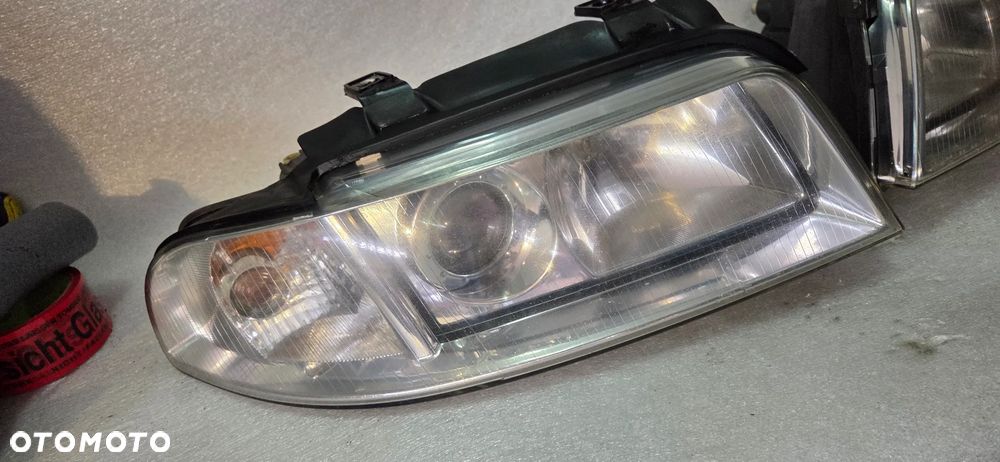 Lampa lampy przód Audi A4 B5 FL - 3