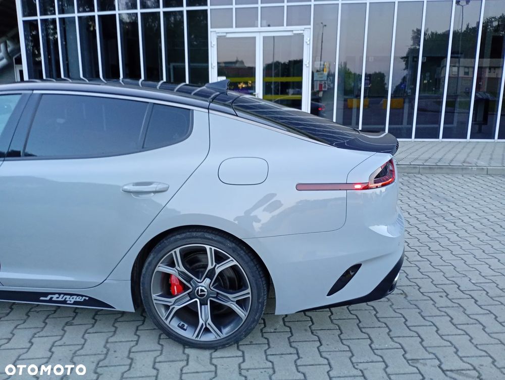Kia Stinger - 13
