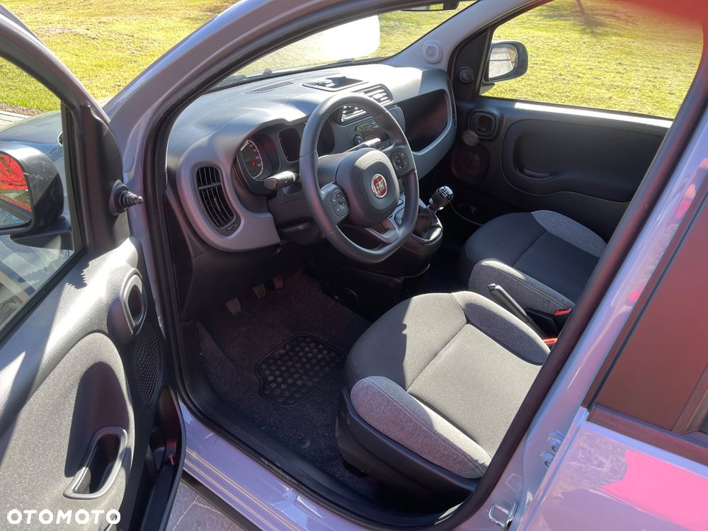 Fiat Panda 1.0 Hybrid Launch Edition - 11