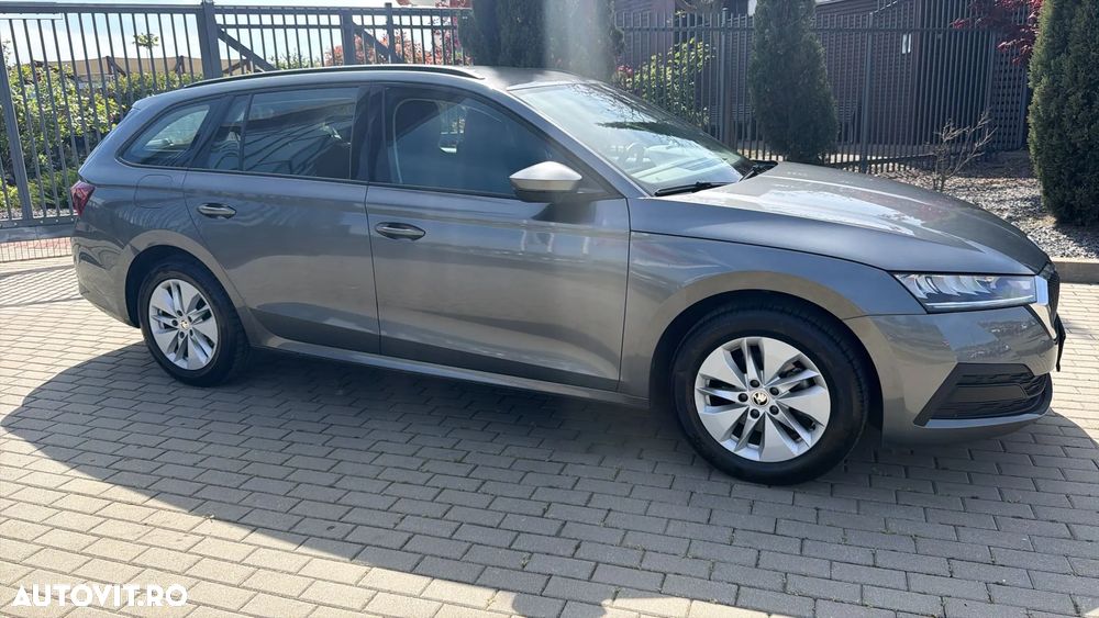 Skoda Octavia 2.0 TDI DSG Style - 30