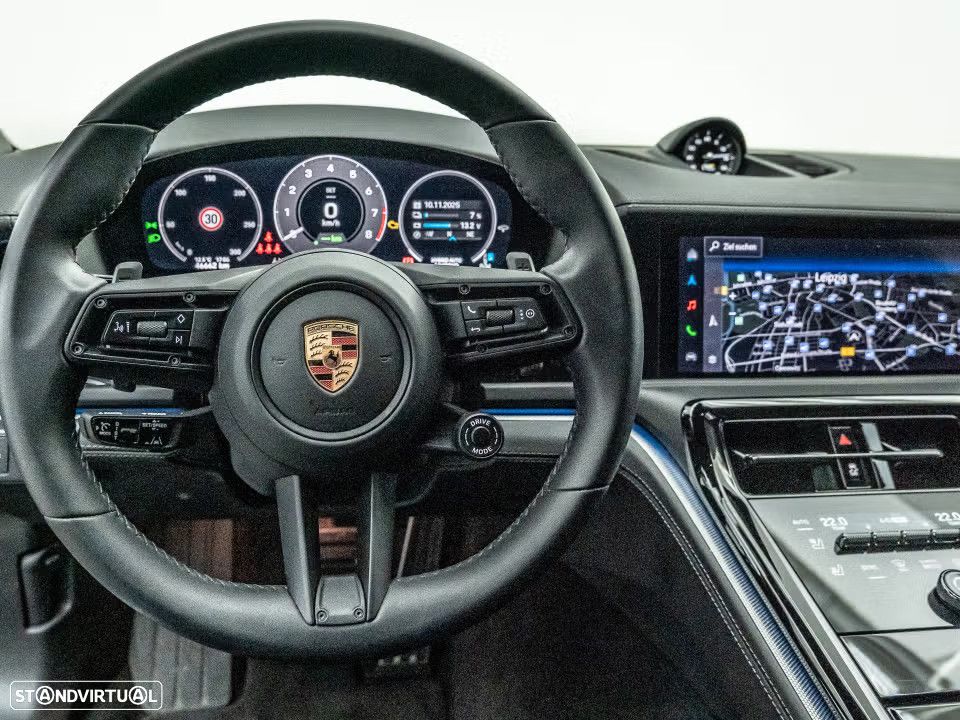 Porsche Panamera 4 E-Hybrid - 11