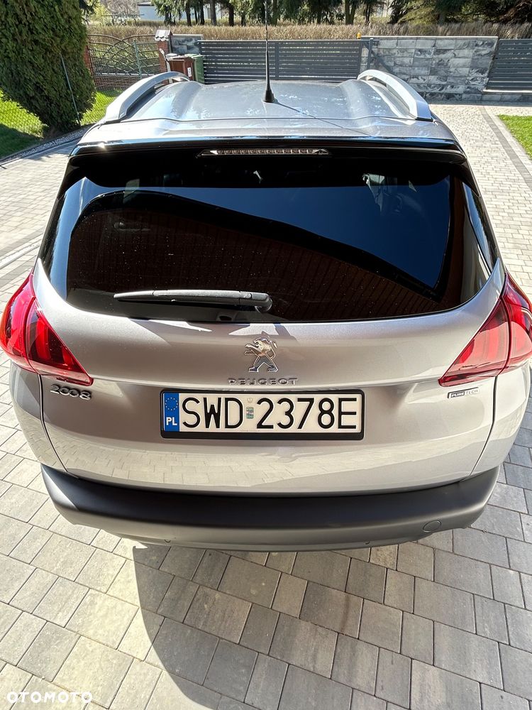 Peugeot 2008 - 9