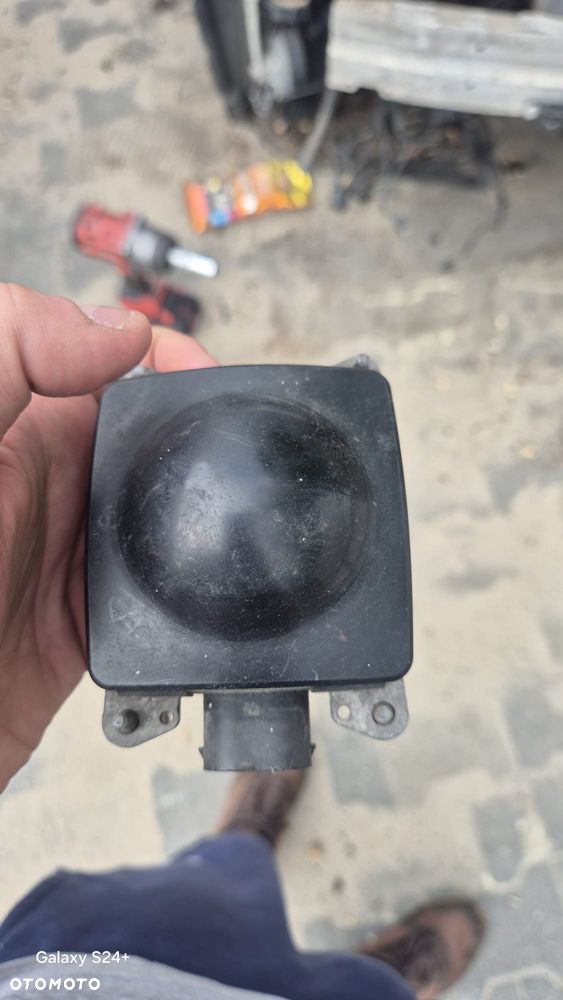 RADAR SENSOR ACC BMW E60 E61 E63 E64  6 781 590 - 1
