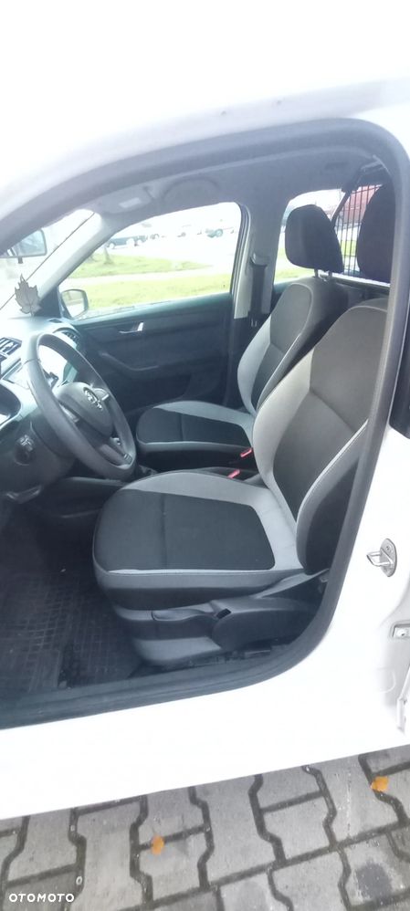 Skoda Fabia 1.0 TSI Ambition - 8