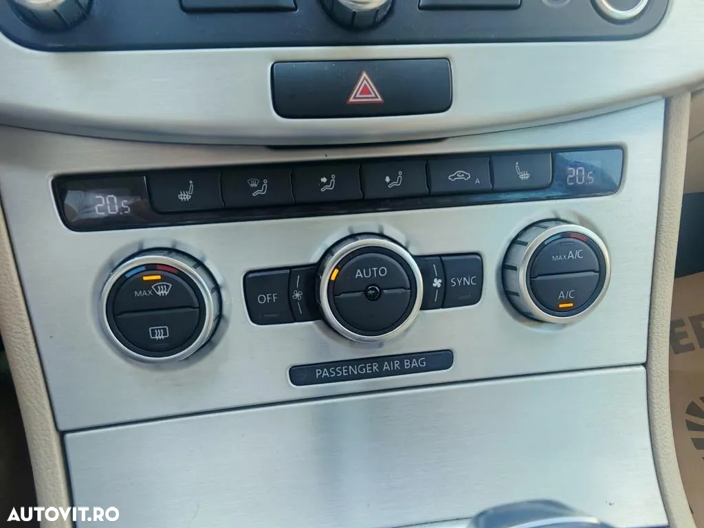 Volkswagen Passat - 20