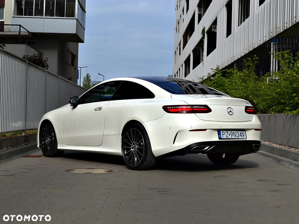Mercedes-Benz Klasa E 220 d 4-Matic 9G-TRONIC - 4