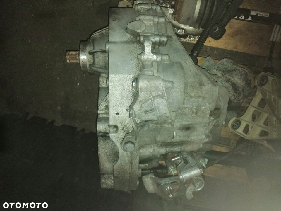 SKRZYNIA BIEGÓW VW T5 2.5 TDI KOD KPE - 2