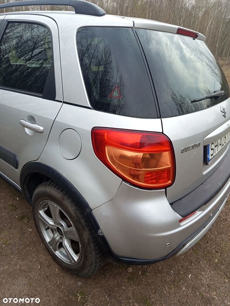 Suzuki SX4 1.6 GS / Premium 4WD - 23