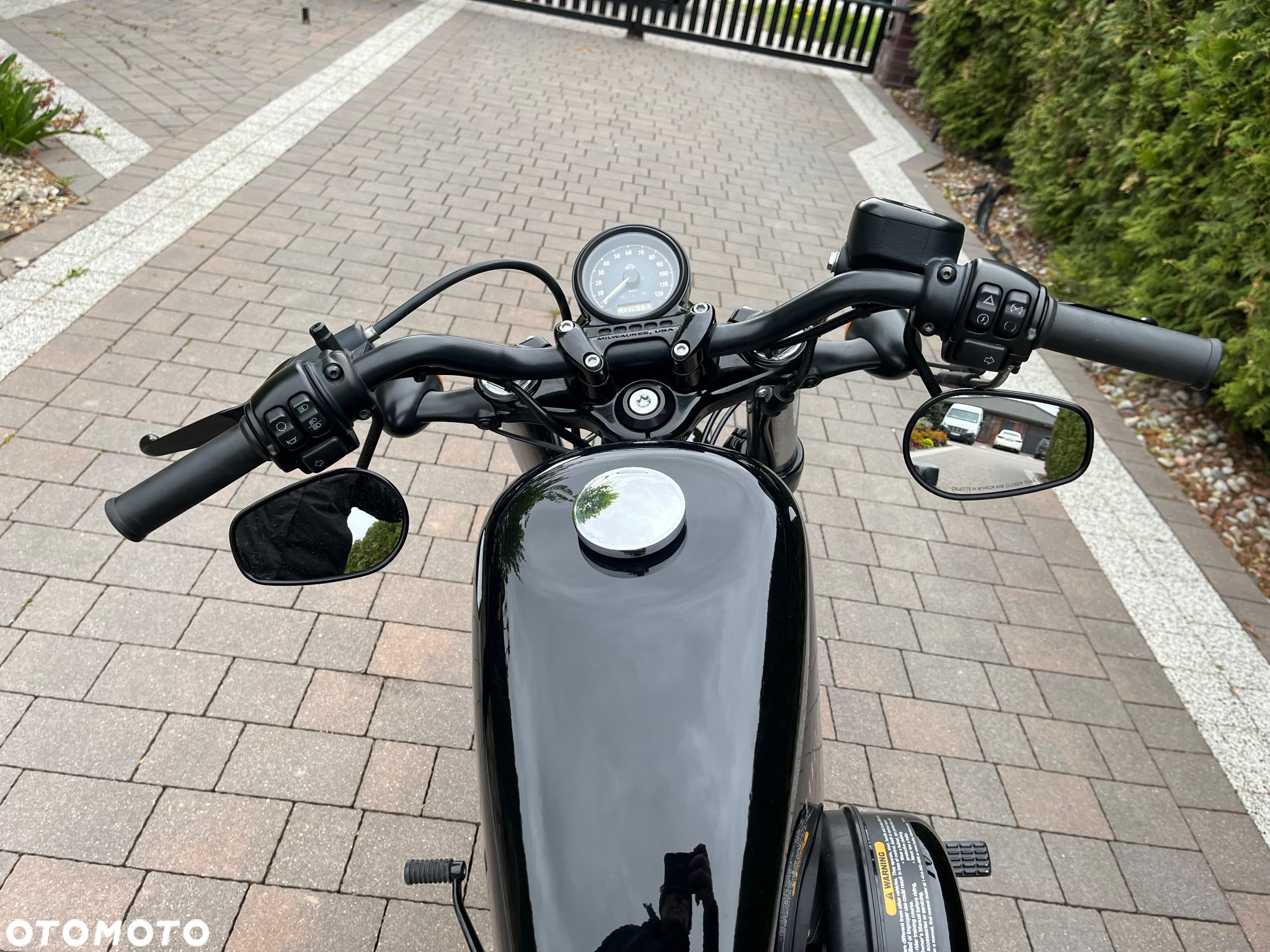 Harley-Davidson Sportster Forty-Eight - 11