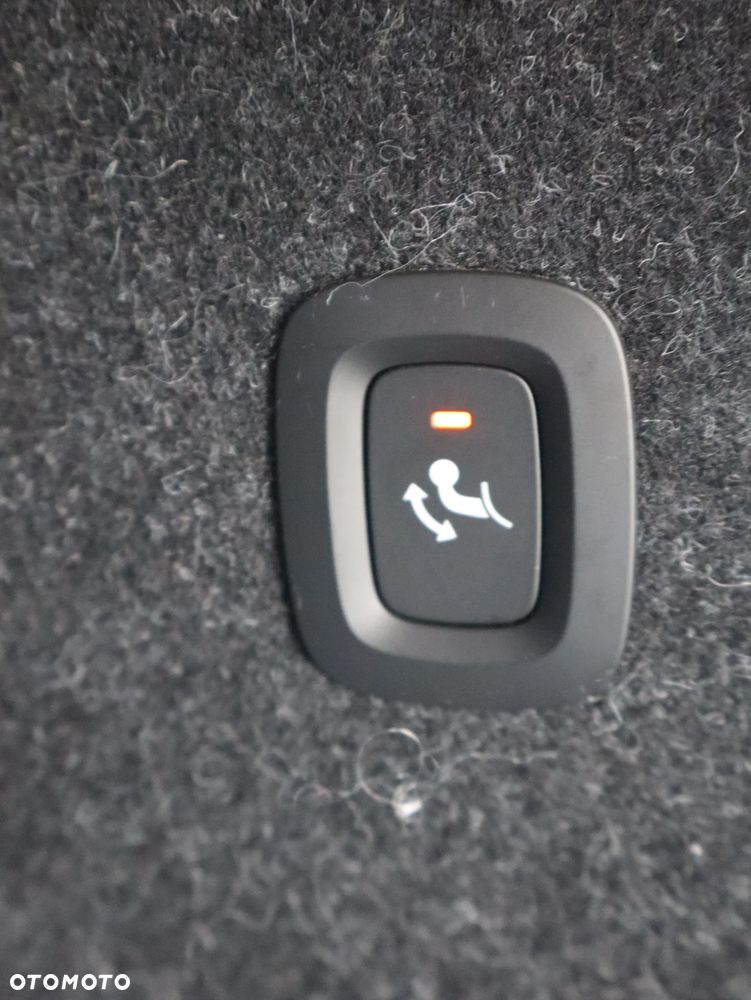 Volvo XC 40 T3 R-Design - 18