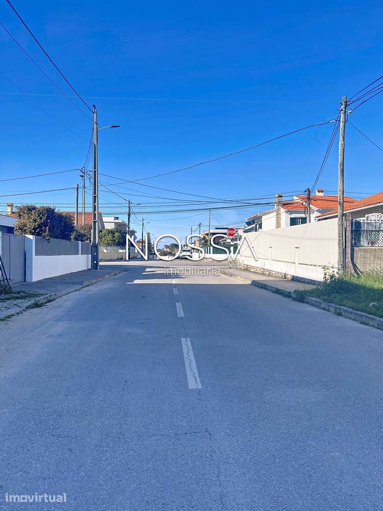 Moradia T4 Fernão Ferro - Grande imagem: 2/28