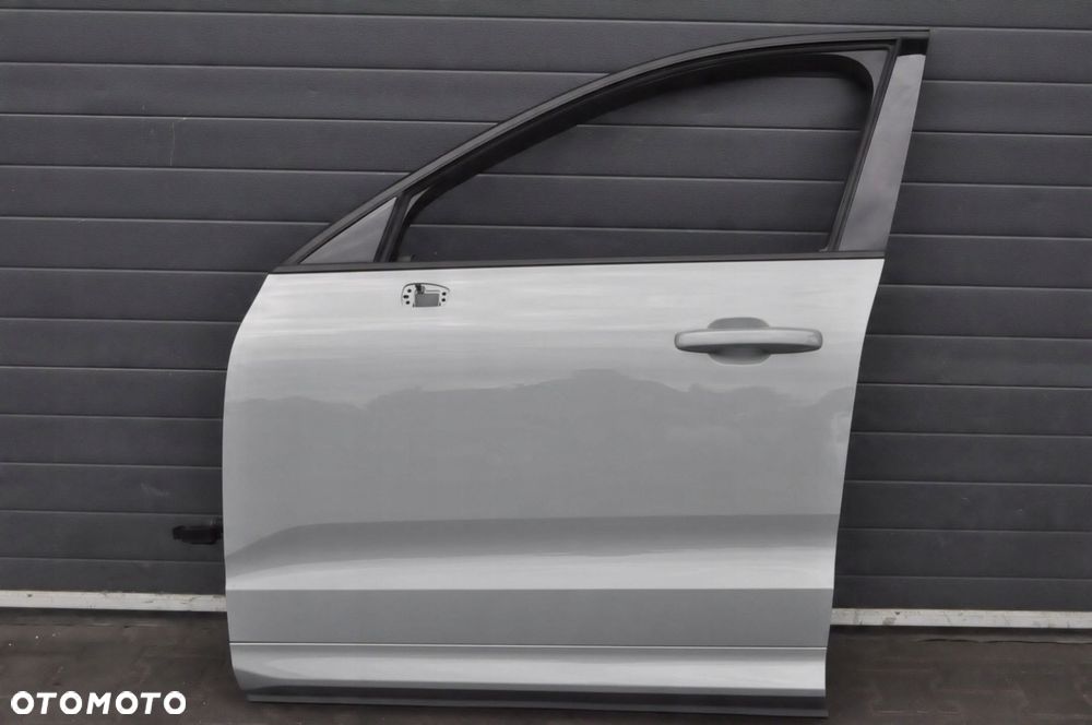 VOLVO XC60 II DRZWI LEWY PRZÓD LEWE PRZEDNIE 740 - 1