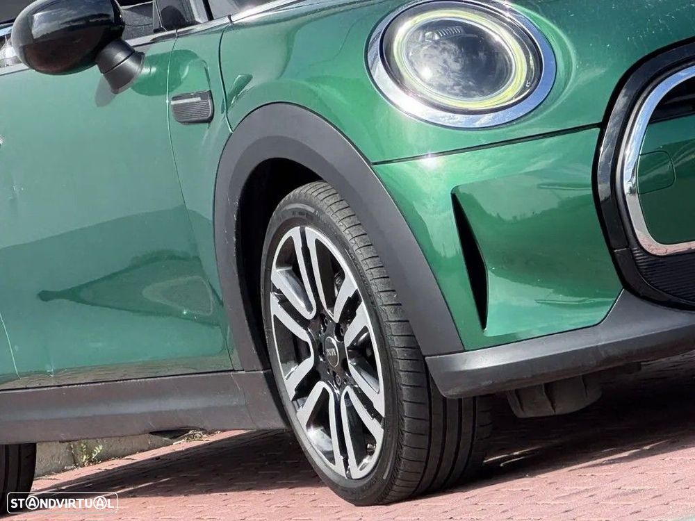 MINI Cabrio Cooper Premium Sidewalk Special Edition Auto - 33