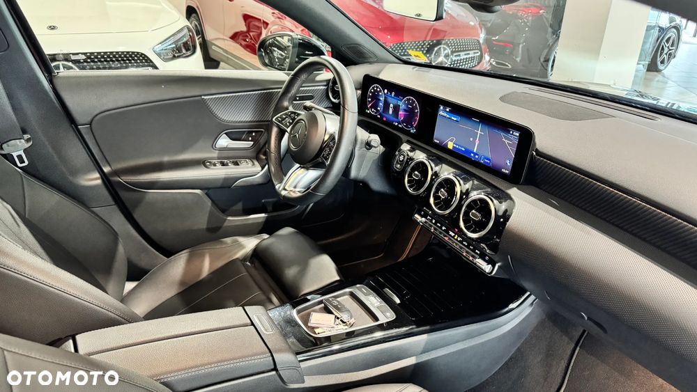Mercedes-Benz Klasa A 200 Progressive 7G-DCT - 24