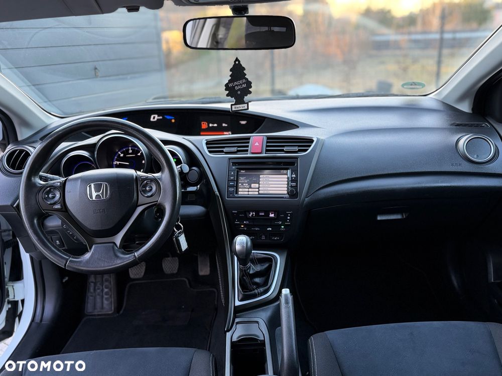 Honda Civic 1.6 i-DTEC Executive Black Edition - 17