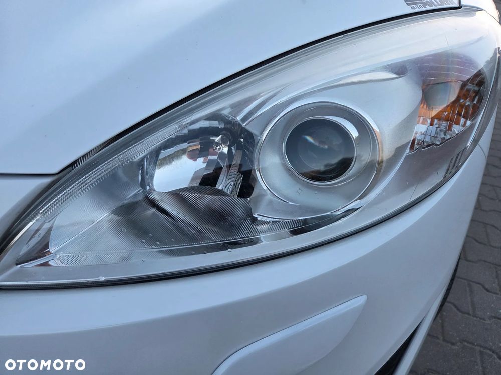 Mazda 5 - 9