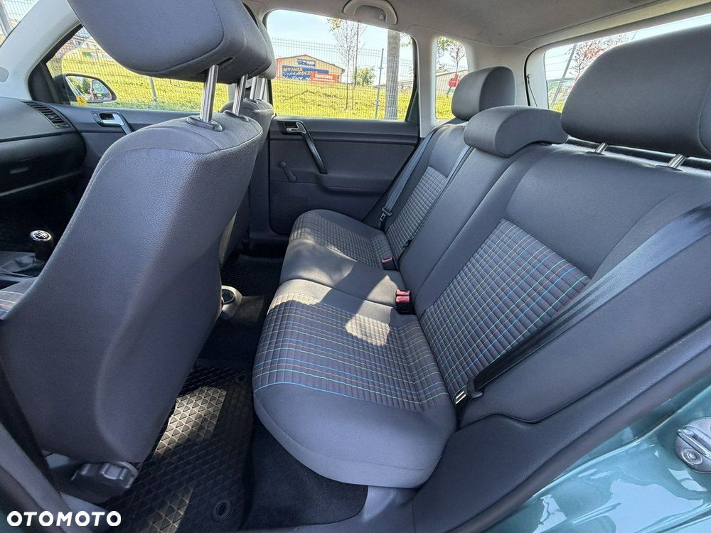 Volkswagen Polo - 10