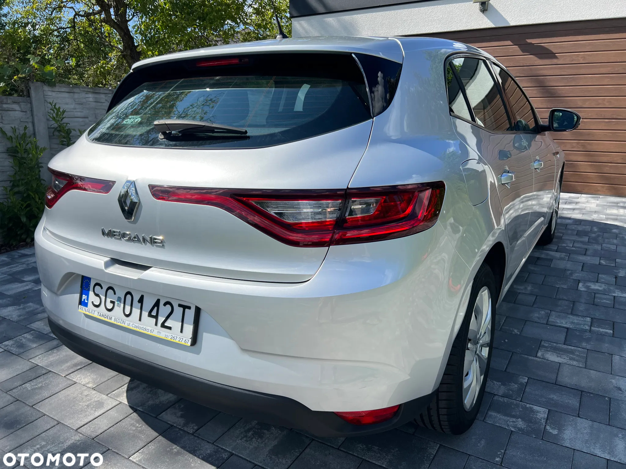 Renault Megane 1.6 SCe Life - 9