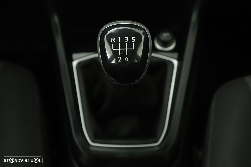 VW T-Cross 1.0 TSI - 12