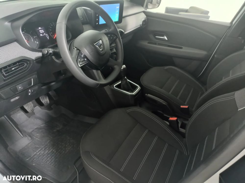 Dacia Logan TCe 90 MT6 Expression - 11