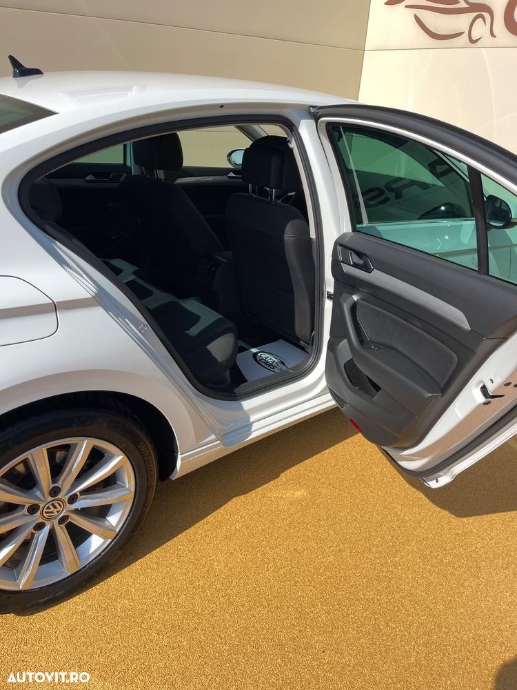 Volkswagen Passat - 23