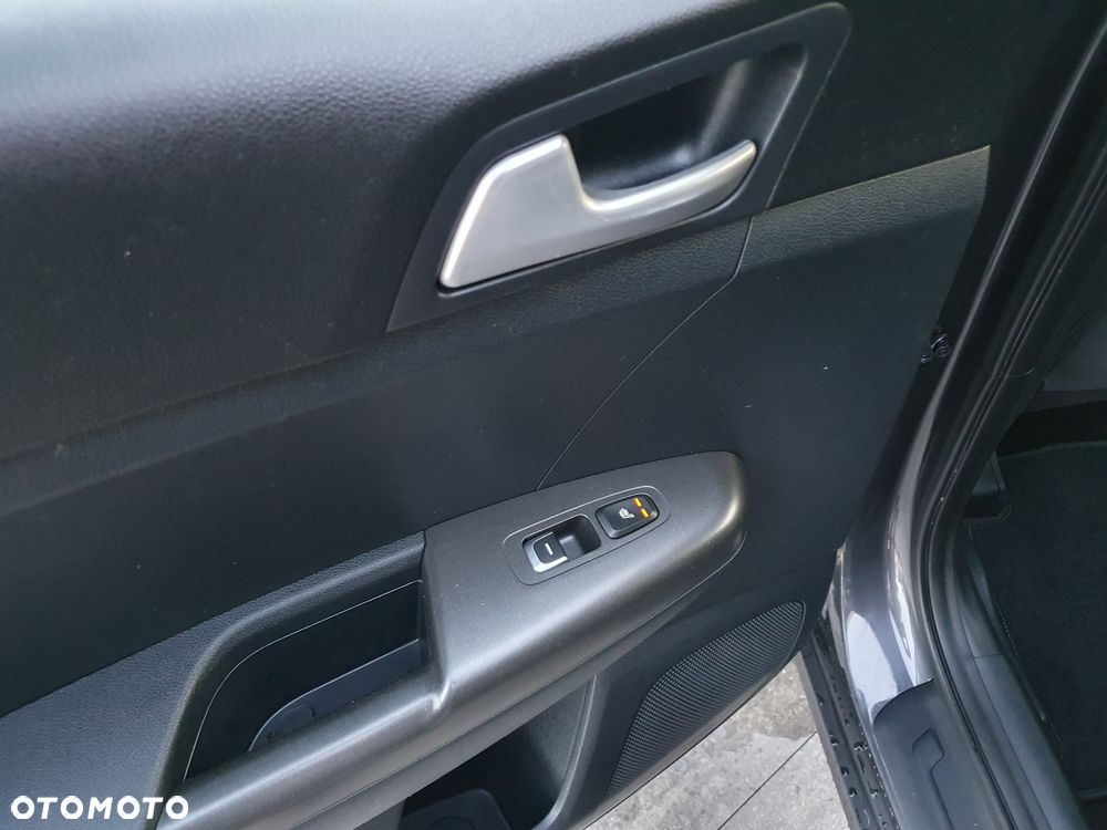 Kia Sportage 1.6 GDI Business Line L 2WD - 22