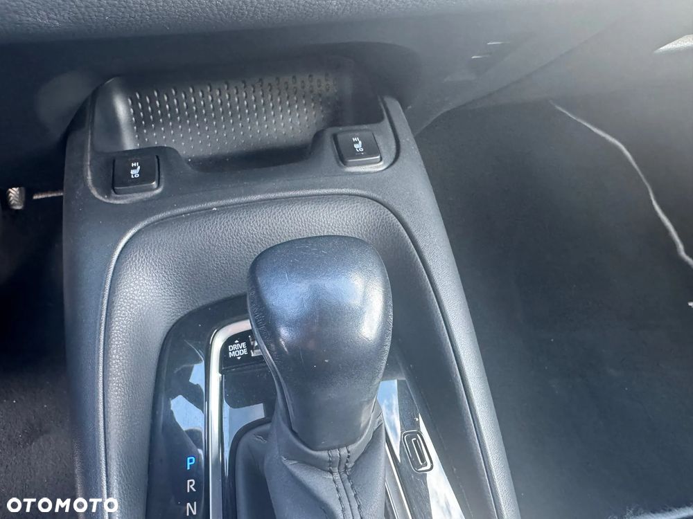 Toyota Corolla 1.8 Hybrid Comfort - 18