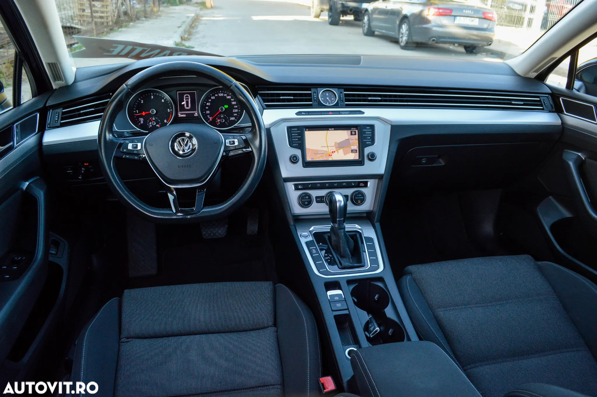 Volkswagen Passat Variant 2.0 TDI DSG (BlueMotion Technology) Comfortline - 5