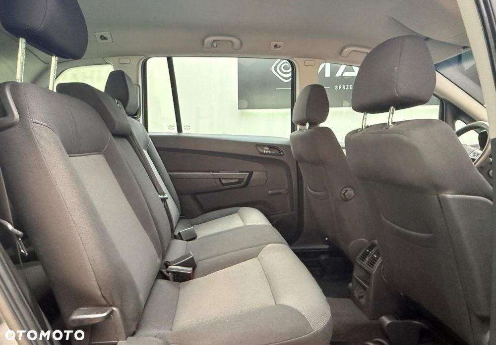 Opel Zafira - 19