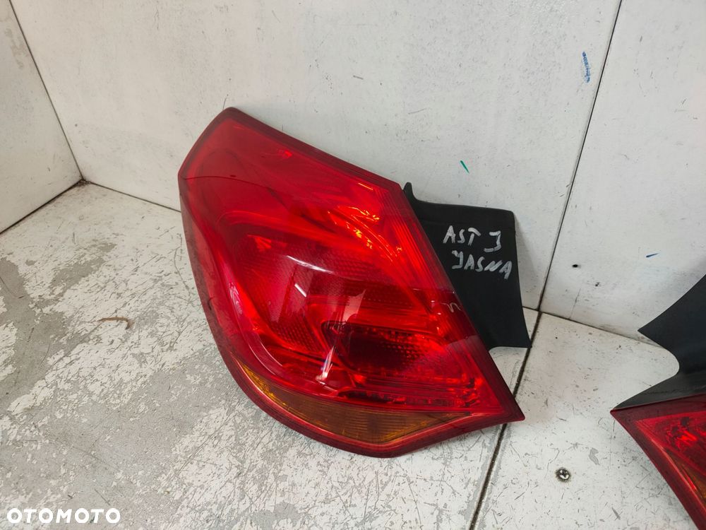 lampa prawa + lewa tył astra 4 j 5d hb jasna komplet - 7