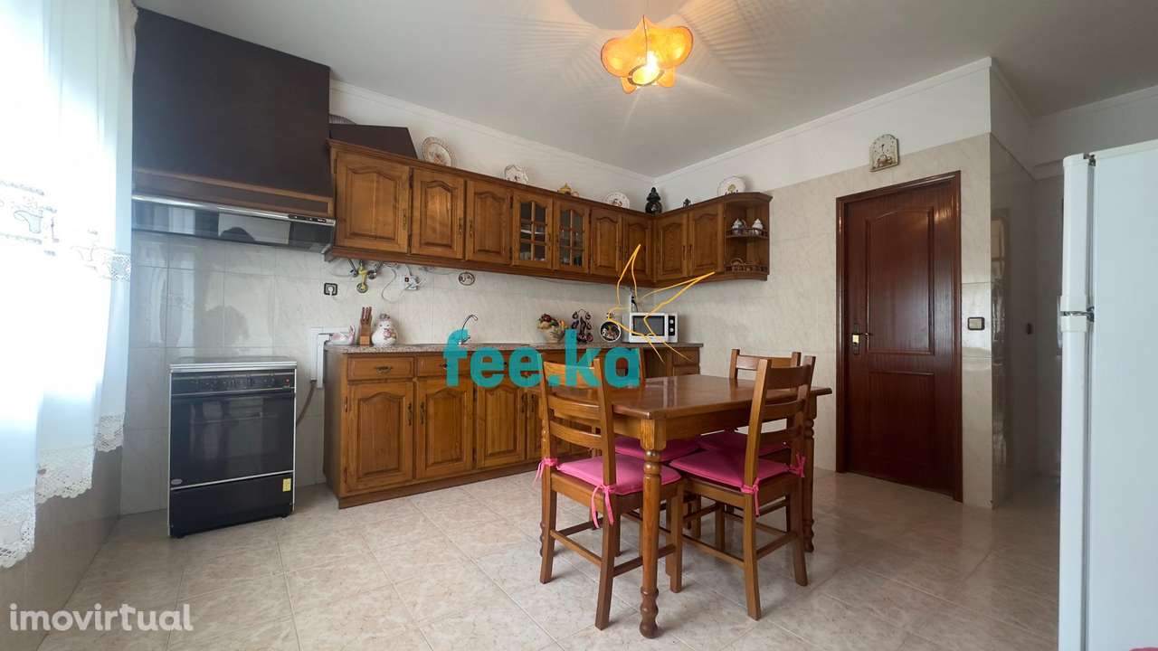 Apartamento T4 com Garagem - Grande imagem: 2/33