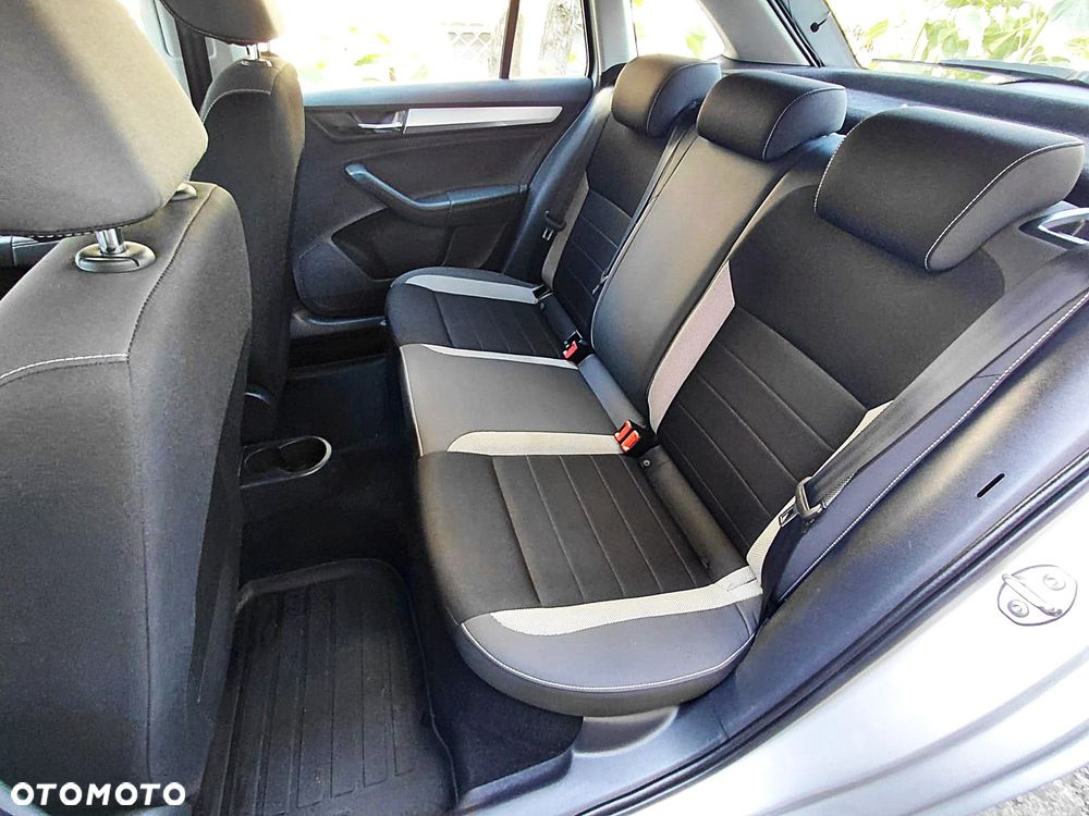 Skoda RAPID - 8