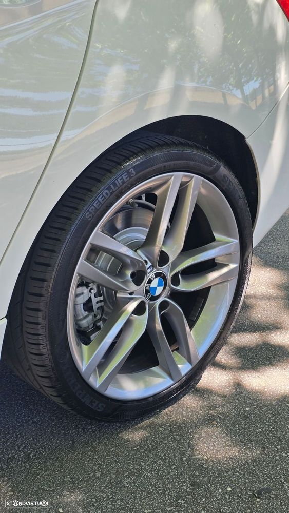BMW 125 d Pack M - 12